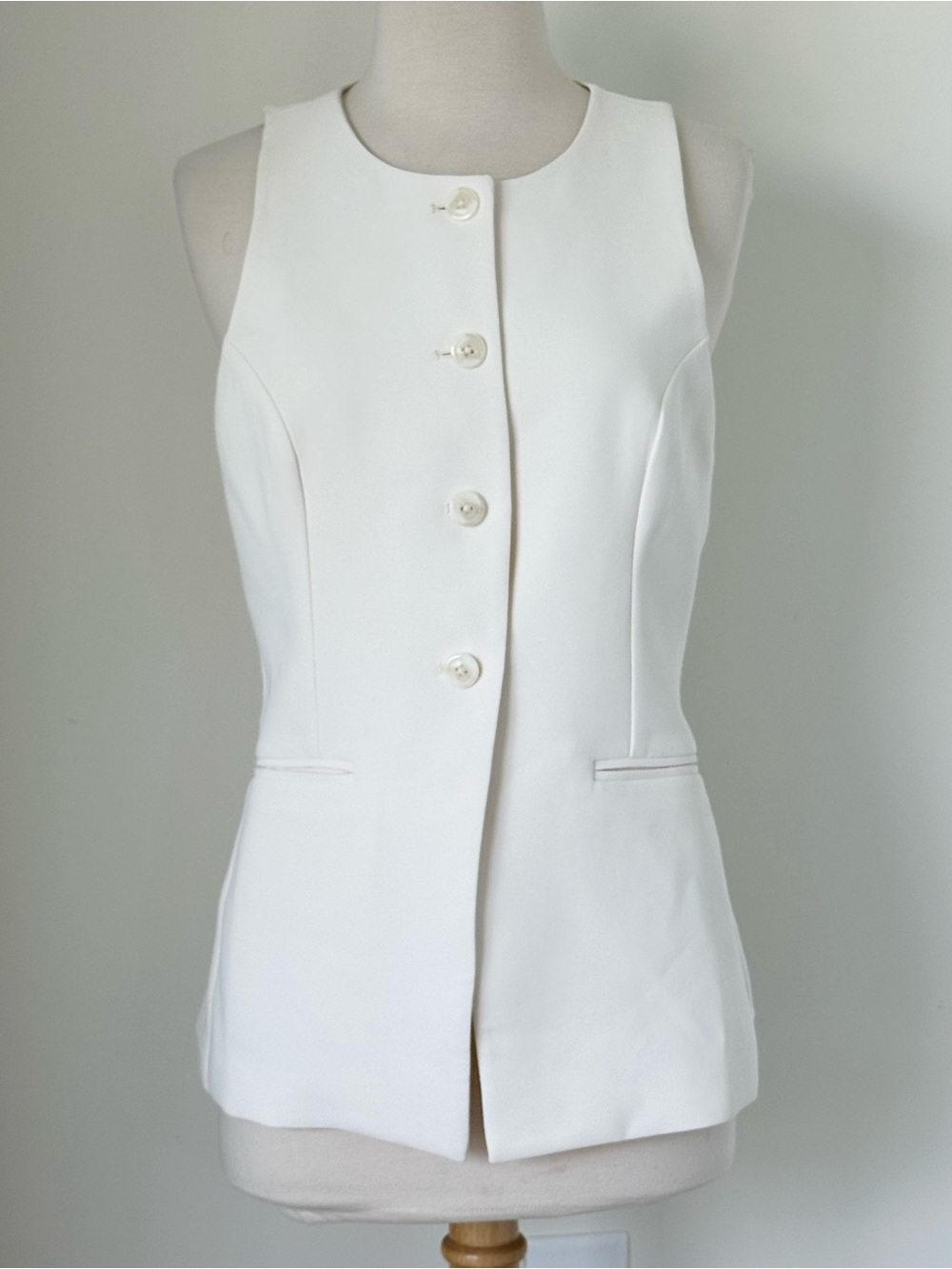 Good American Ivory Sleeveless Long Vest Button Front Pockets Lined Size Medium